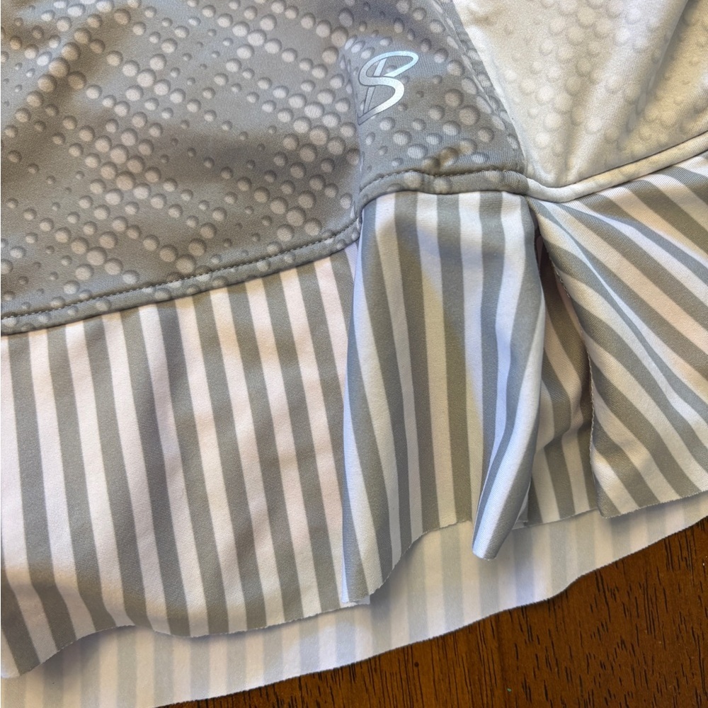 NWOT Sofibella tennis pickleball skirt. Grey/ peach medium perfect length soft. - Picture 2 of 6